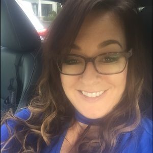 Meet your Posher, Romi